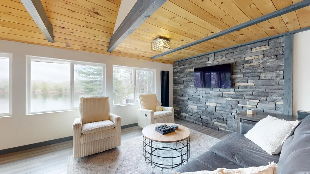 19 Cluff Lane Waterboro ME 04061