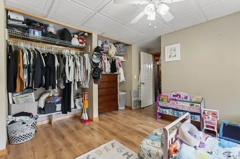 8 Colina Drive Raymond ME 04071