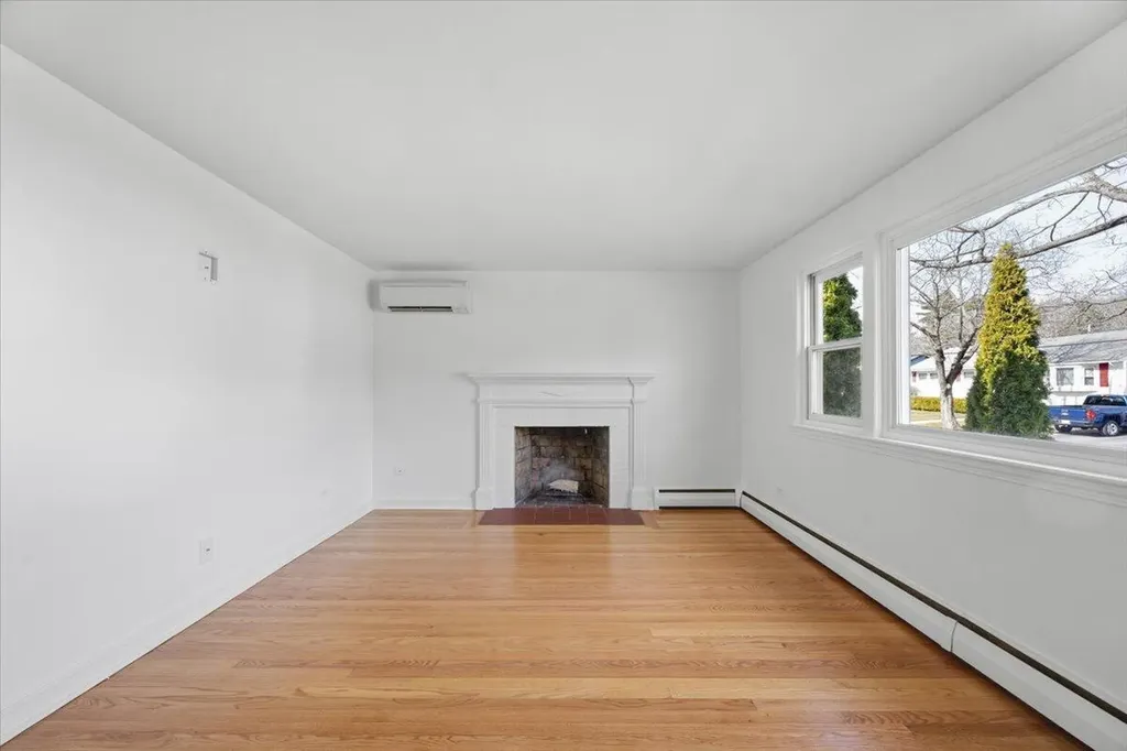 10 Meadowbrook Lane Portland ME 04102