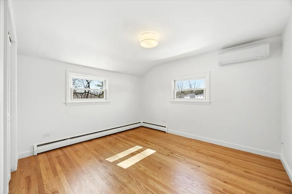 10 Meadowbrook Lane Portland ME 04102