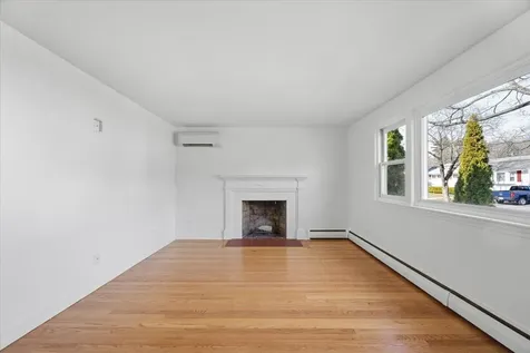 10 Meadowbrook Lane Portland ME 04102
