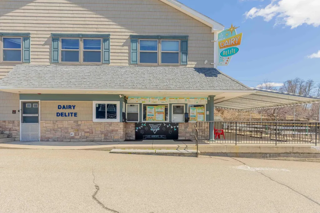 6 School Street Berwick ME 03901