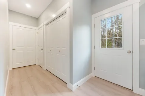 13 Glenview Drive Sabattus ME 04280