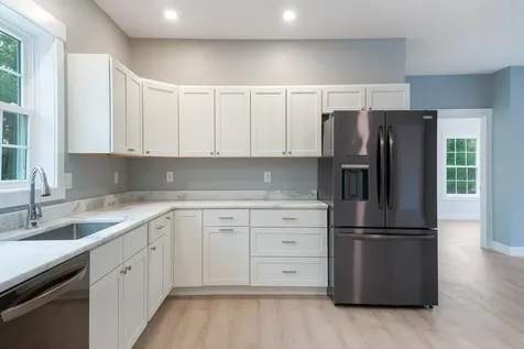 13 Glenview Drive Sabattus ME 04280