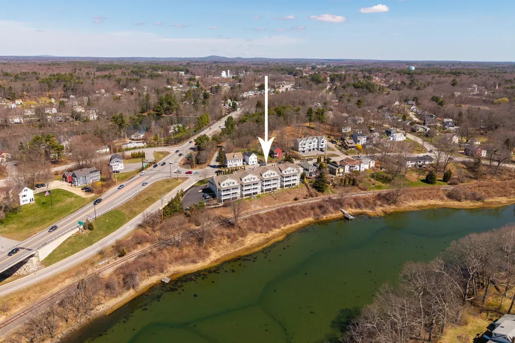 19 Bridge Street Kittery ME 03904