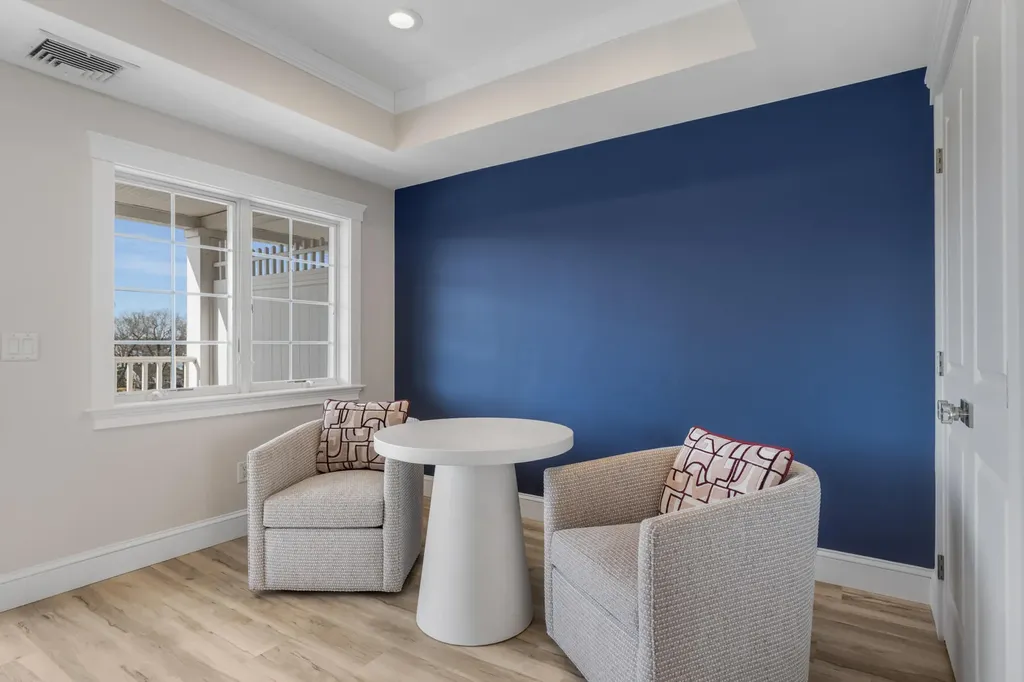 19 Bridge Street Kittery ME 03904
