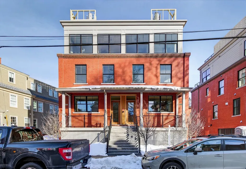 55 Carleton Street Portland ME 04102