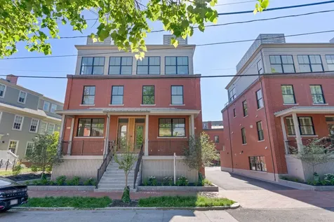 55 Carleton Street Portland ME 04102