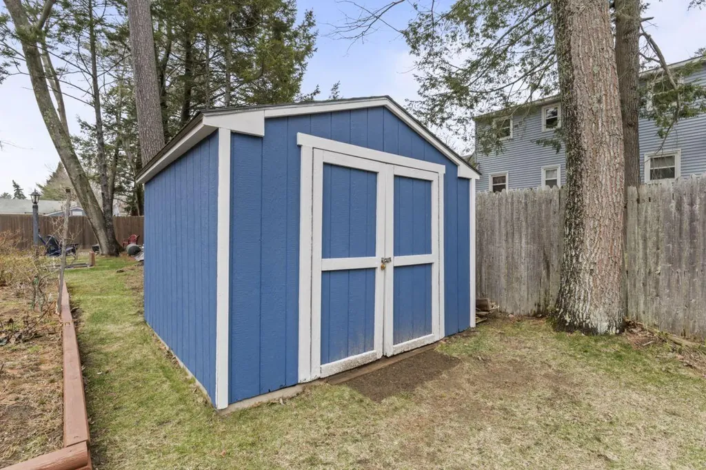 15 Williams Drive Topsham ME 04086