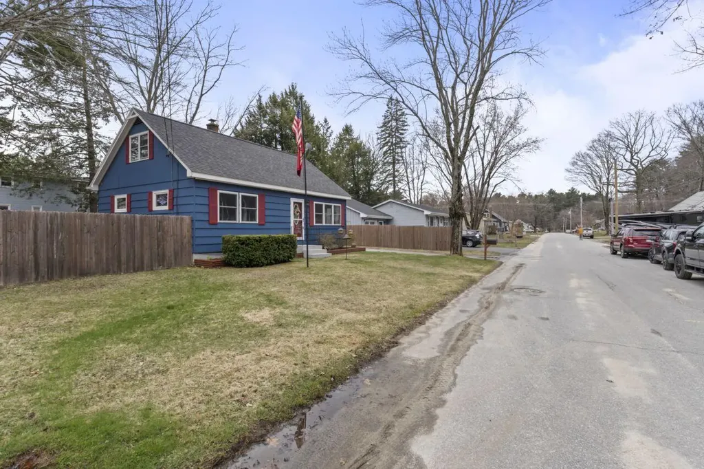 15 Williams Drive Topsham ME 04086