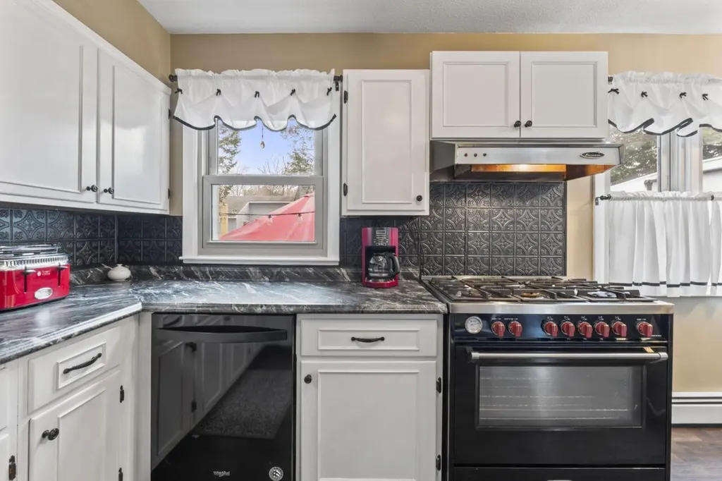 15 Williams Drive Topsham ME 04086