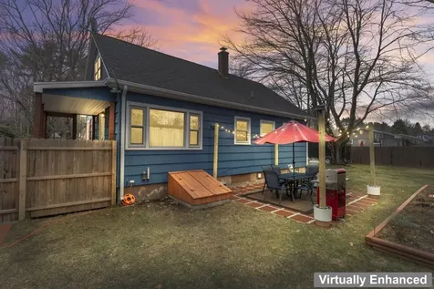 15 Williams Drive Topsham ME 04086