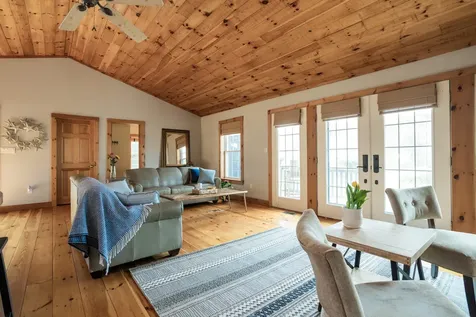 16 Fort Hill Extension Avenue York ME 03909