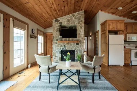 16 Fort Hill Extension Avenue York ME 03909