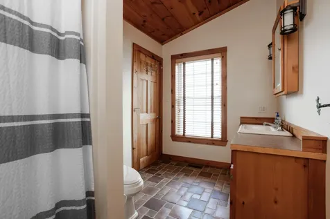 16 Fort Hill Extension Avenue York ME 03909