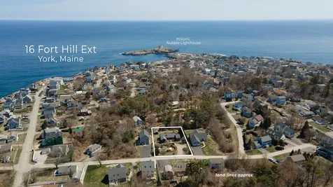 16 Fort Hill Extension Avenue York ME 03909
