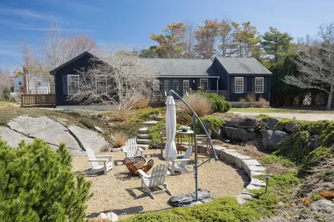 16 Fort Hill Extension Avenue York ME 03909