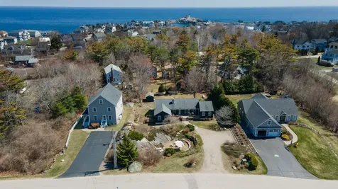 16 Fort Hill Extension Avenue York ME 03909