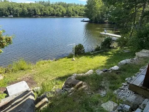 9 Jordan Way Hartford ME 04220