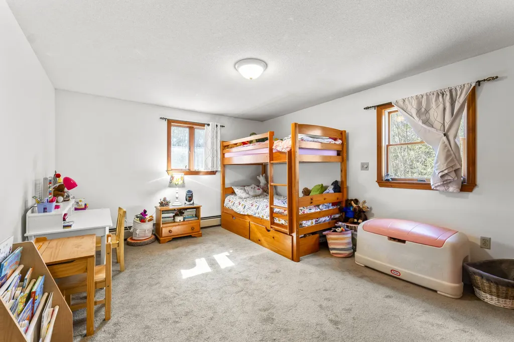 1072 Middle Road Woolwich ME 04579