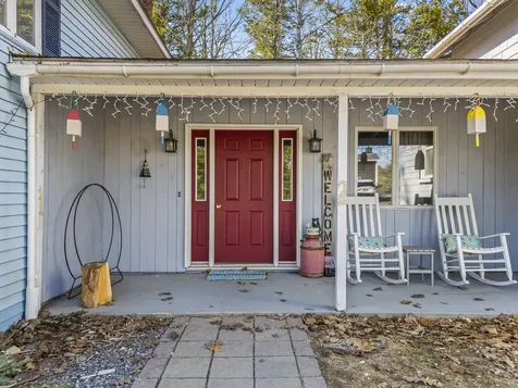 1072 Middle Road Woolwich ME 04579