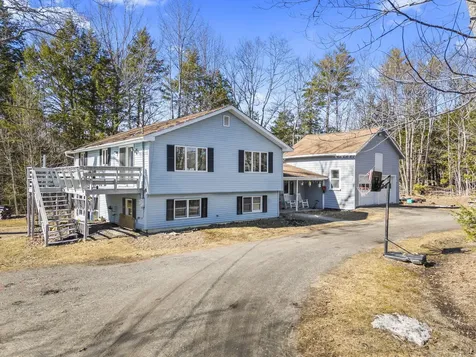 1072 Middle Road Woolwich ME 04579