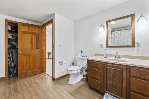 1072 Middle Road Woolwich ME 04579