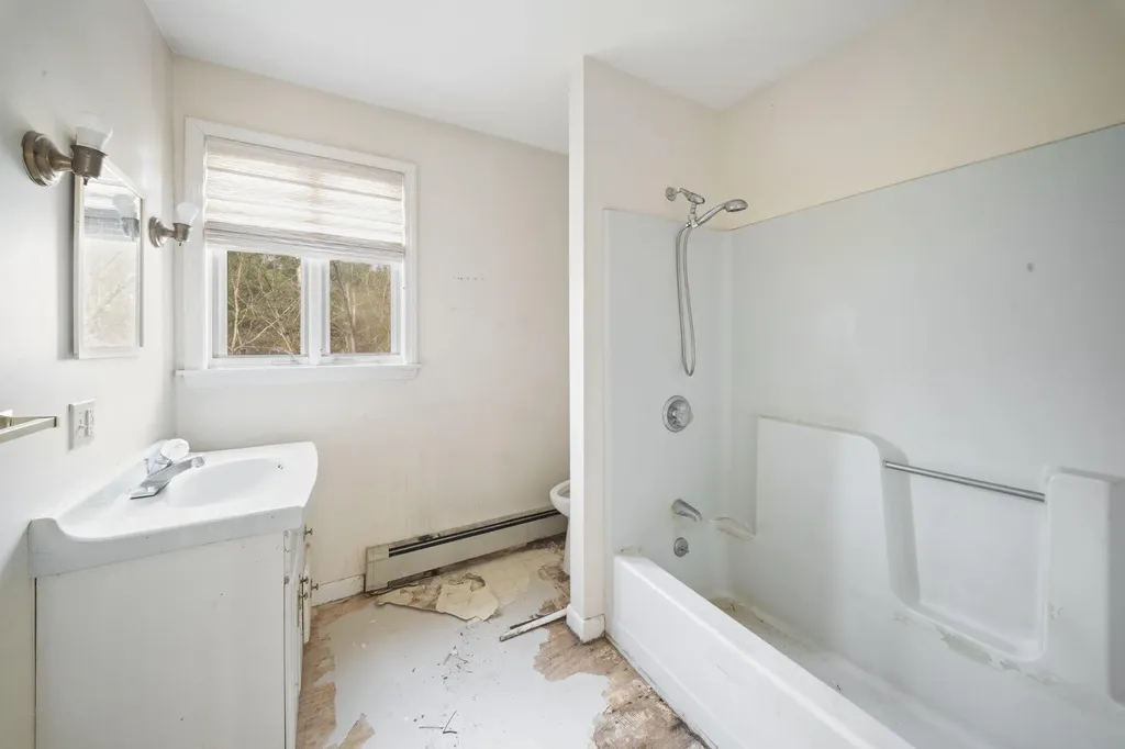 3 Winterhaven Drive Orono ME 04473