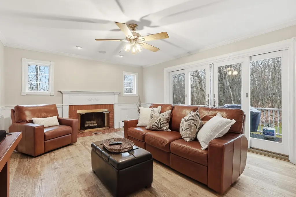 111 Daggett Drive Raymond ME 04071