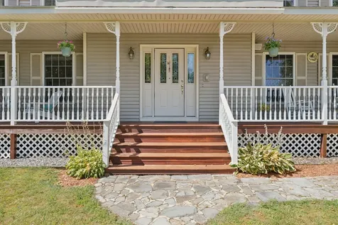 111 Daggett Drive Raymond ME 04071