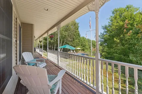 111 Daggett Drive Raymond ME 04071