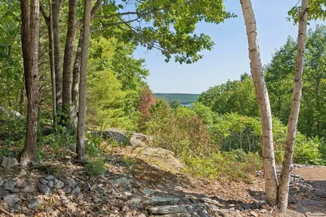 111 Daggett Drive Raymond ME 04071