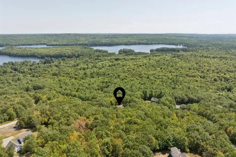 111 Daggett Drive Raymond ME 04071