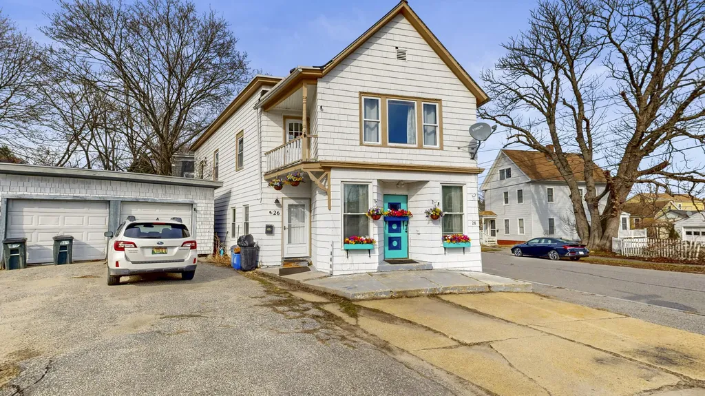 26 Holland Street Lewiston ME 04240