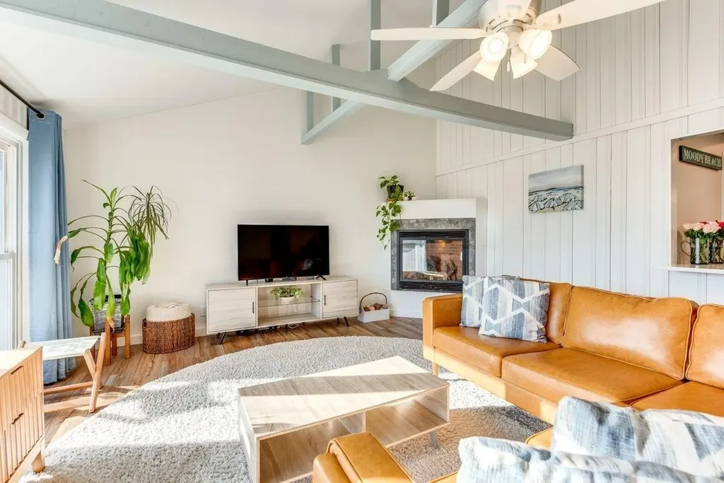 328 Ocean Avenue Wells ME 04090