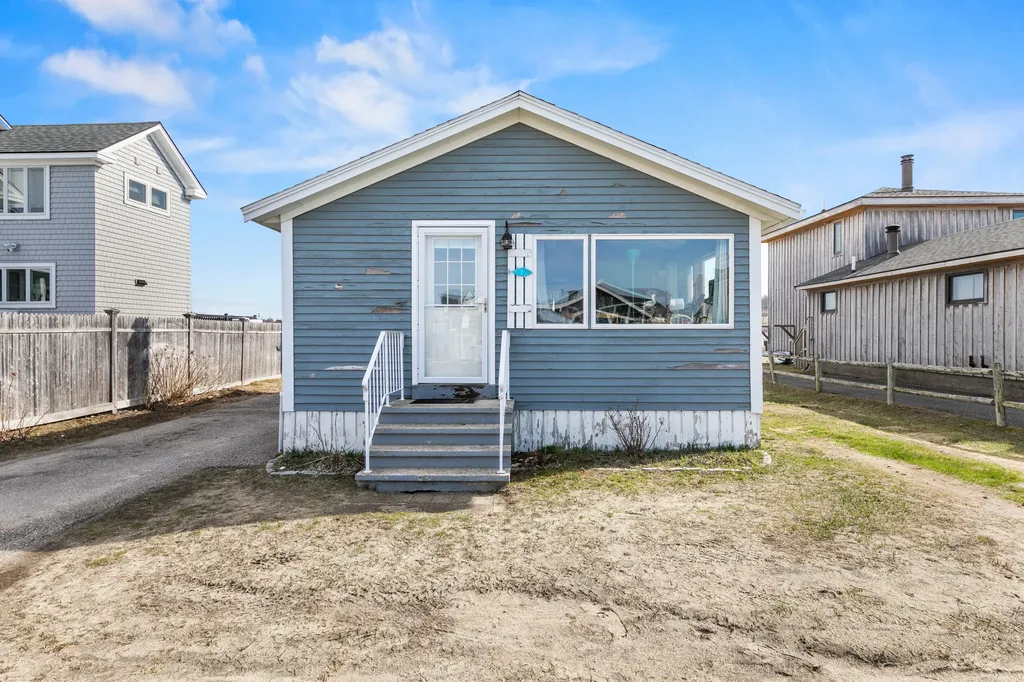 7 White Sands Lane Scarborough ME 04074