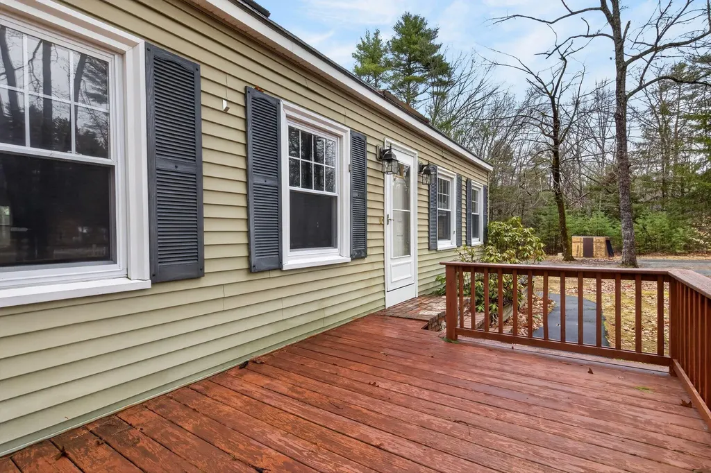 11 Gloria Street Gorham ME 04038