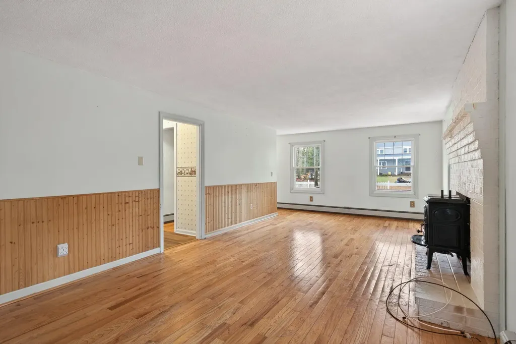 11 Gloria Street Gorham ME 04038