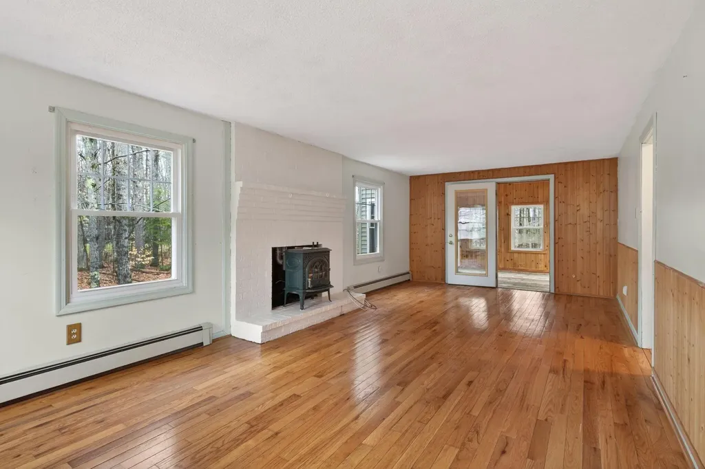11 Gloria Street Gorham ME 04038