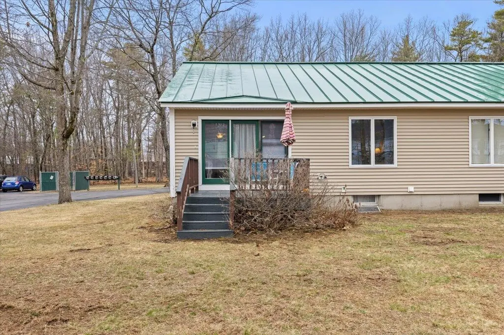 9 Settlers Court Windham ME 04062