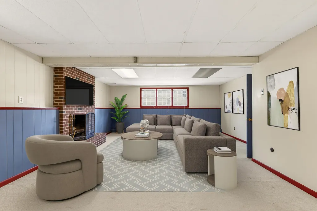 2 Birchcroff Lane Saco ME 04072