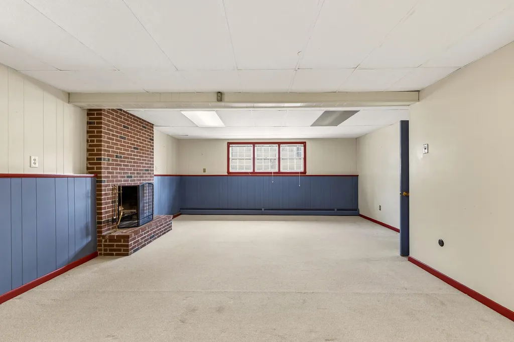 2 Birchcroff Lane Saco ME 04072