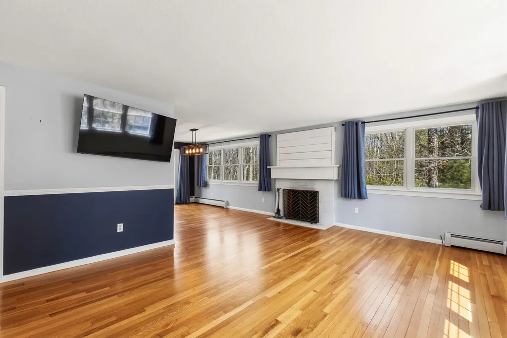 2 Birchcroff Lane Saco ME 04072