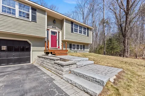 2 Birchcroff Lane Saco ME 04072