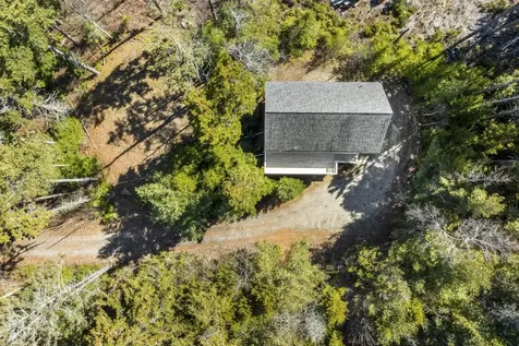 527 Cape Newagen Road Southport ME 04576