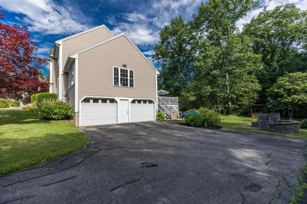 7 Cove Landing Kittery ME 03904