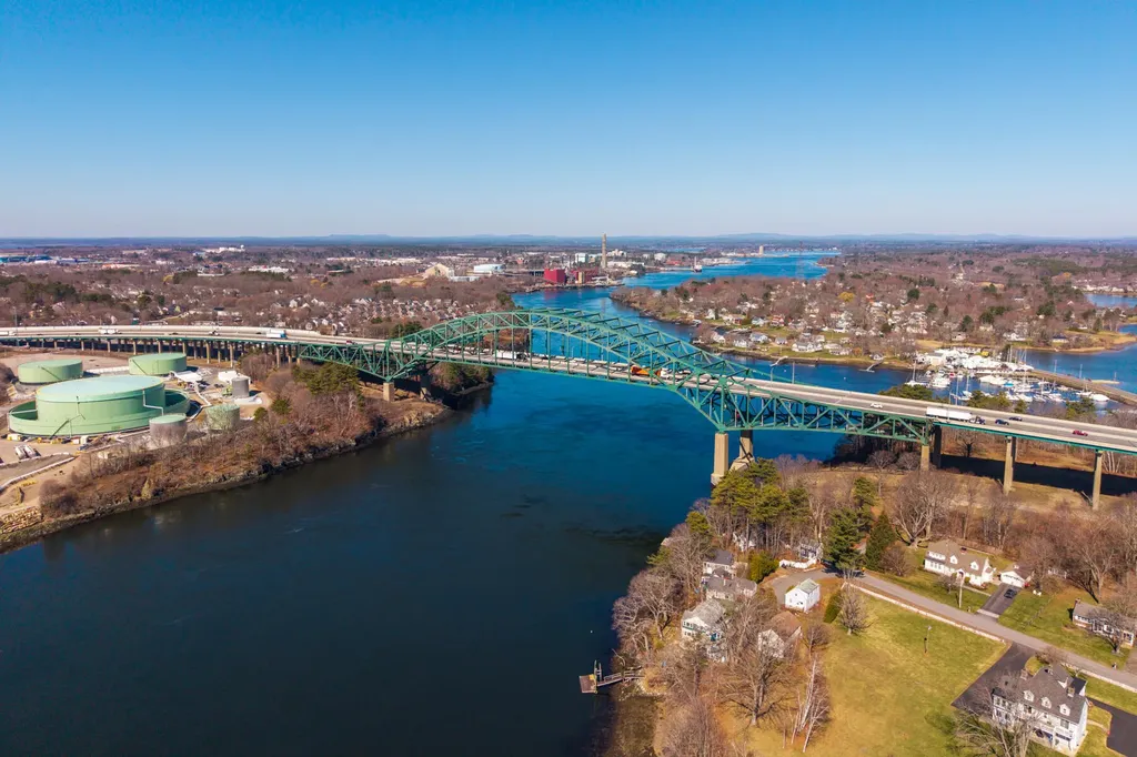 7 Cove Landing Kittery ME 03904