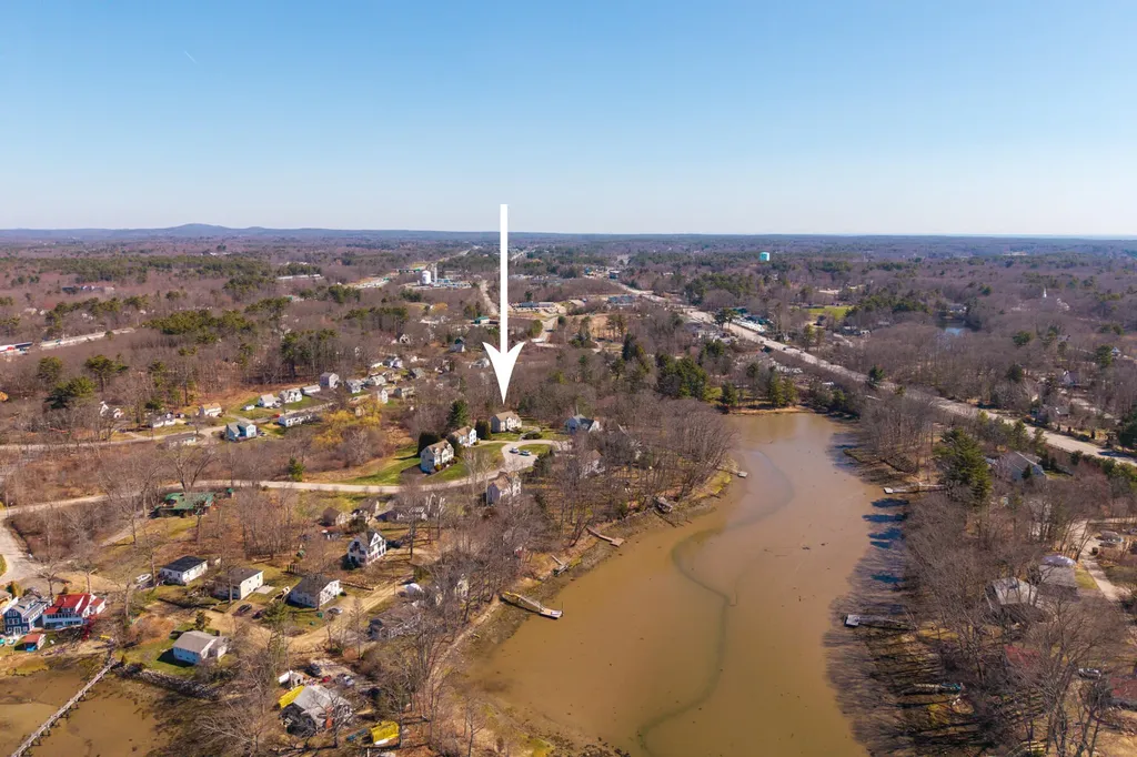 7 Cove Landing Kittery ME 03904