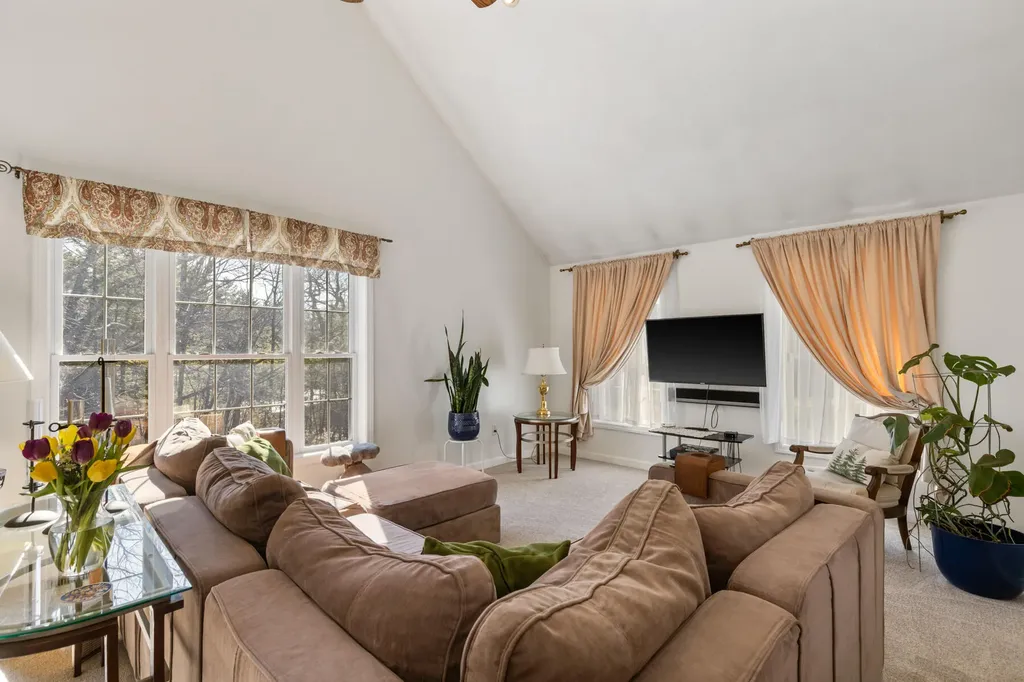 7 Cove Landing Kittery ME 03904