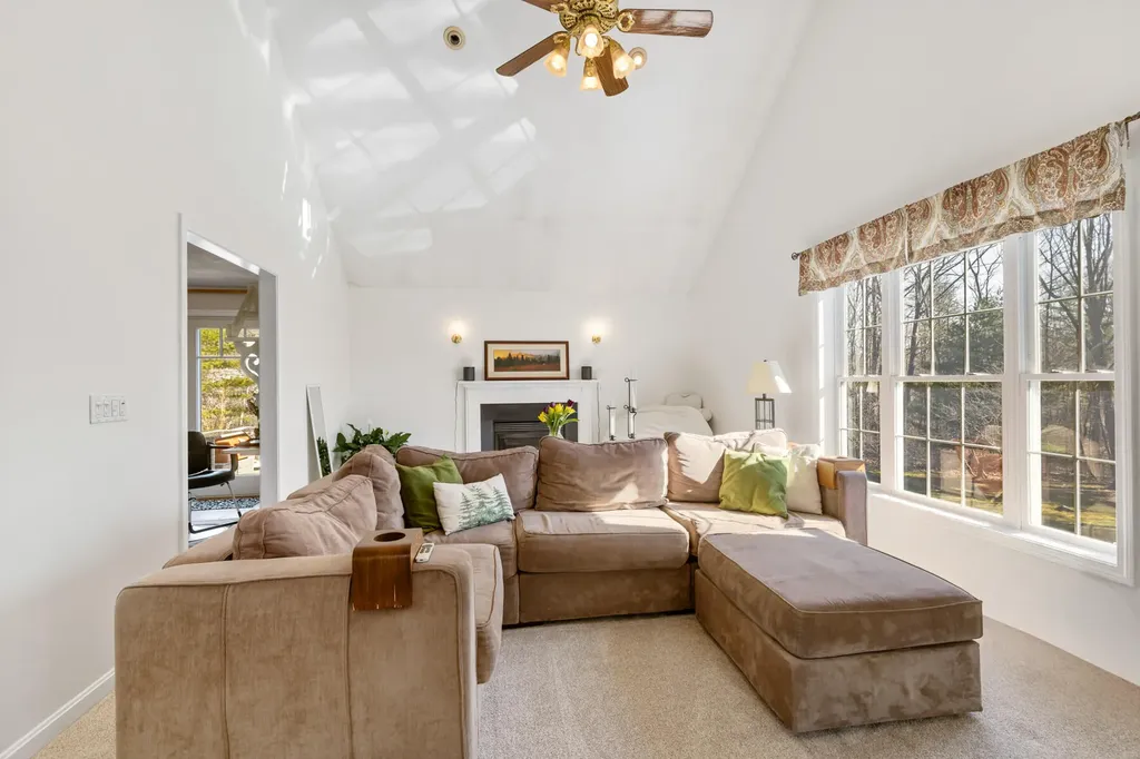 7 Cove Landing Kittery ME 03904